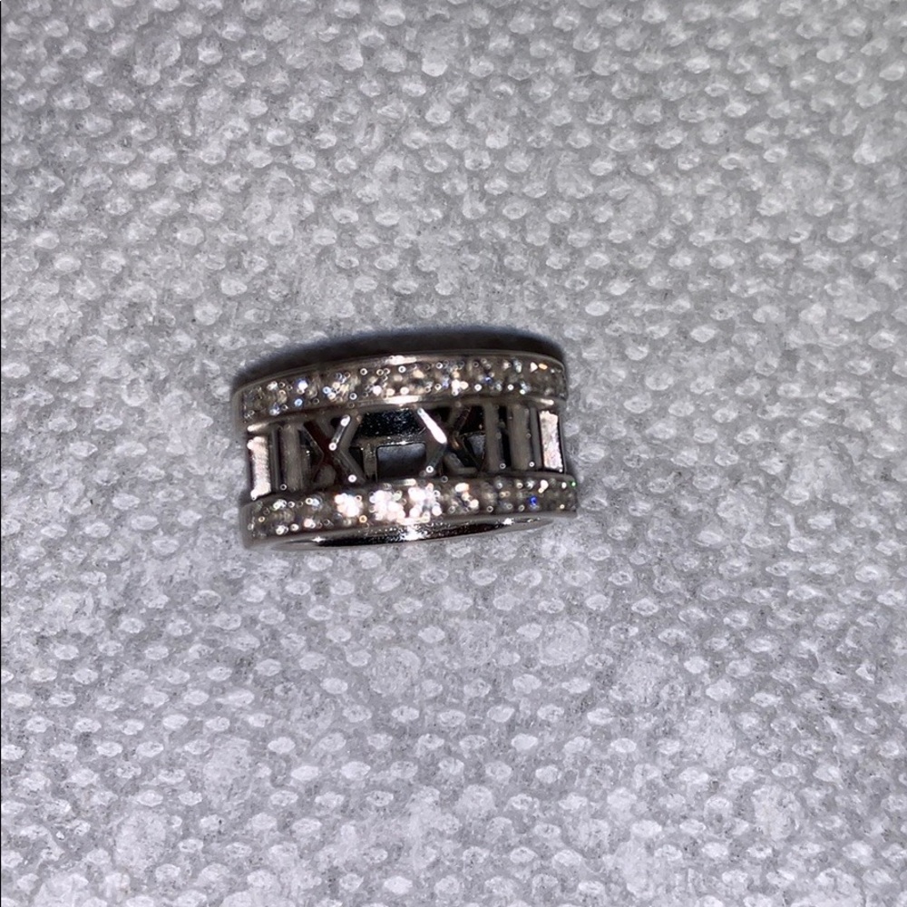 Tiffany & co  18k white gold ring 5.5 - Picture 4 of 8